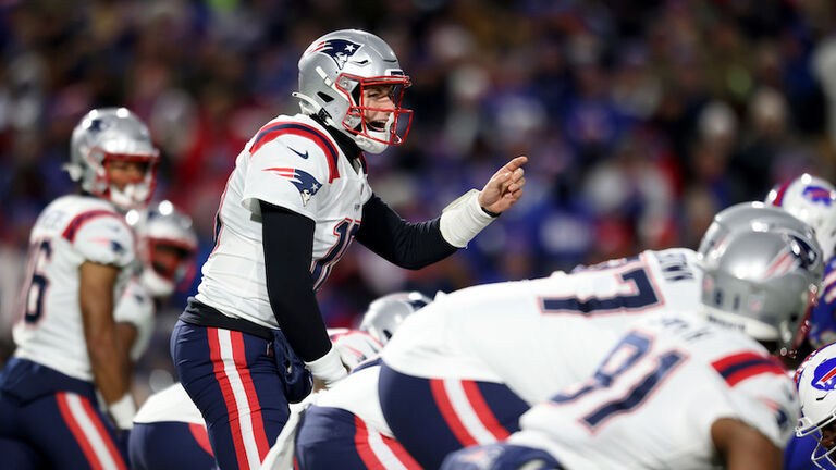 New England Patriots v Buffalo Bills