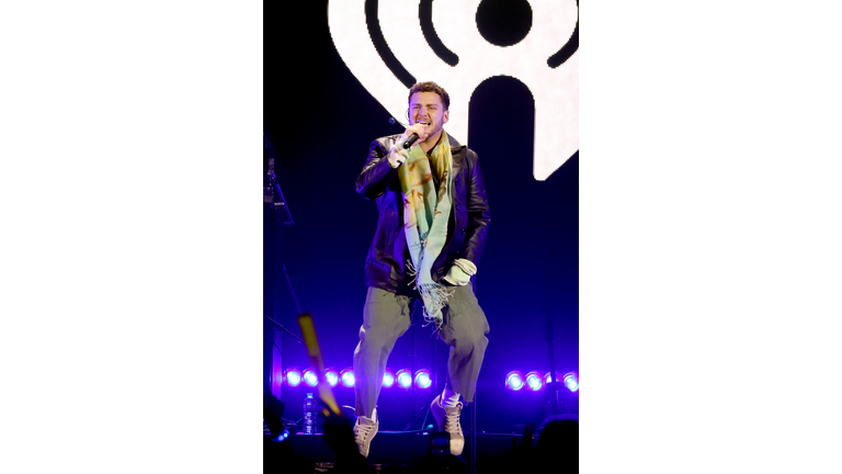 iHeartRadio 103.5 KISS FM Jingle Ball 2021 - Show