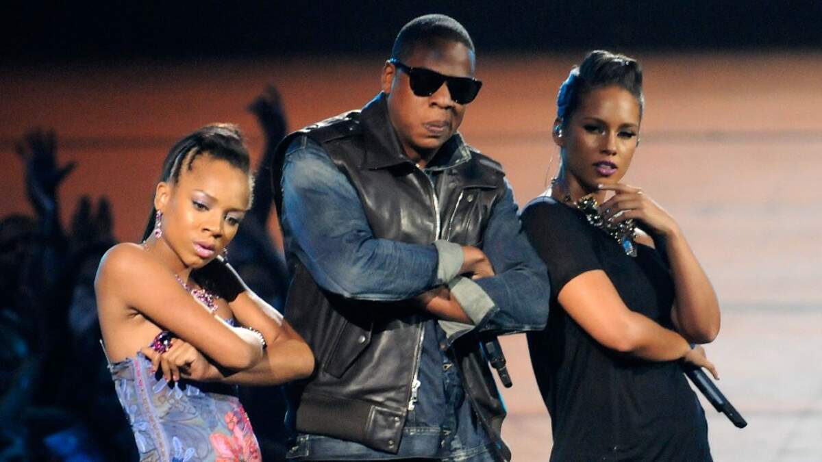 Alicia Keys and Jay Z perform at City Hall where the New York