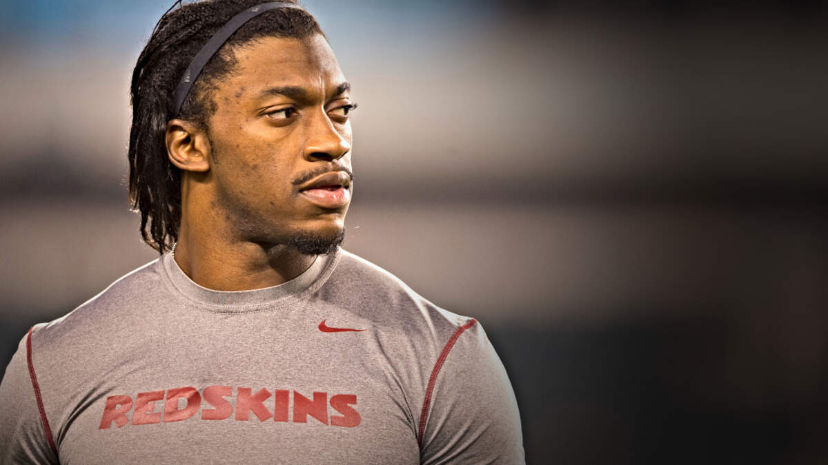 Bleacher Report on X: RGIII wearing the Redskins 80th anniversary