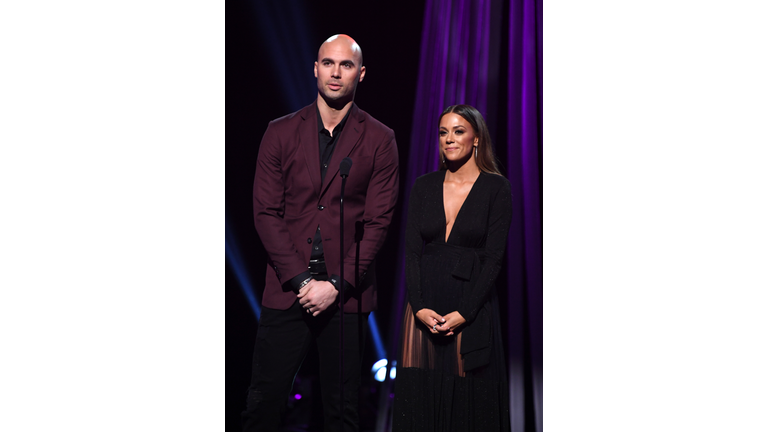 2019 iHeartRadio Podcast Awards Presented By Capital One – Show