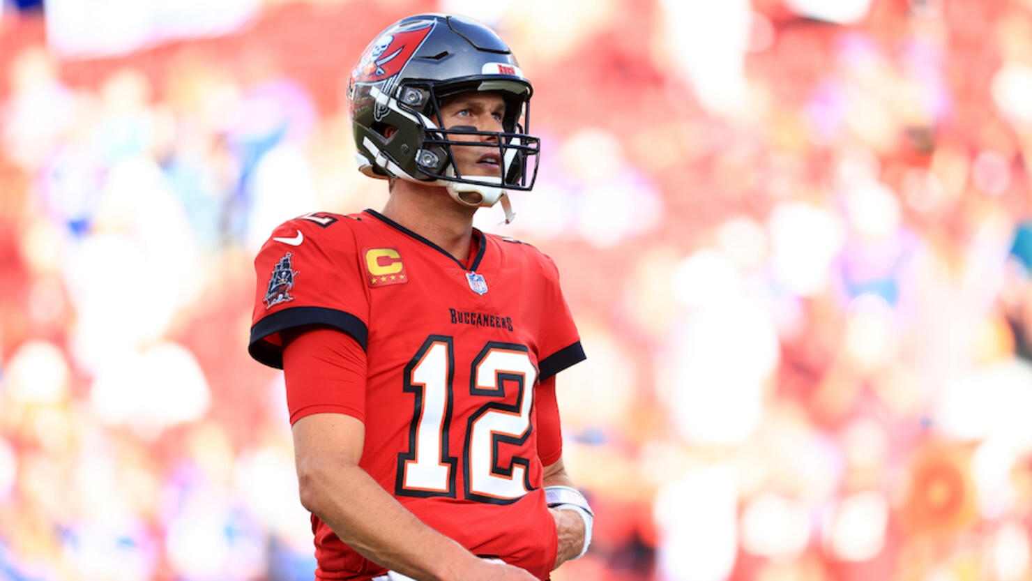 Tom Brady rallies Tampa Bay Buccaneers to 19-17 victory over his