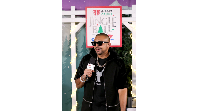 iHeartRadio KISS 108 Jingle Ball 2021 - Red Carpet & Backstage