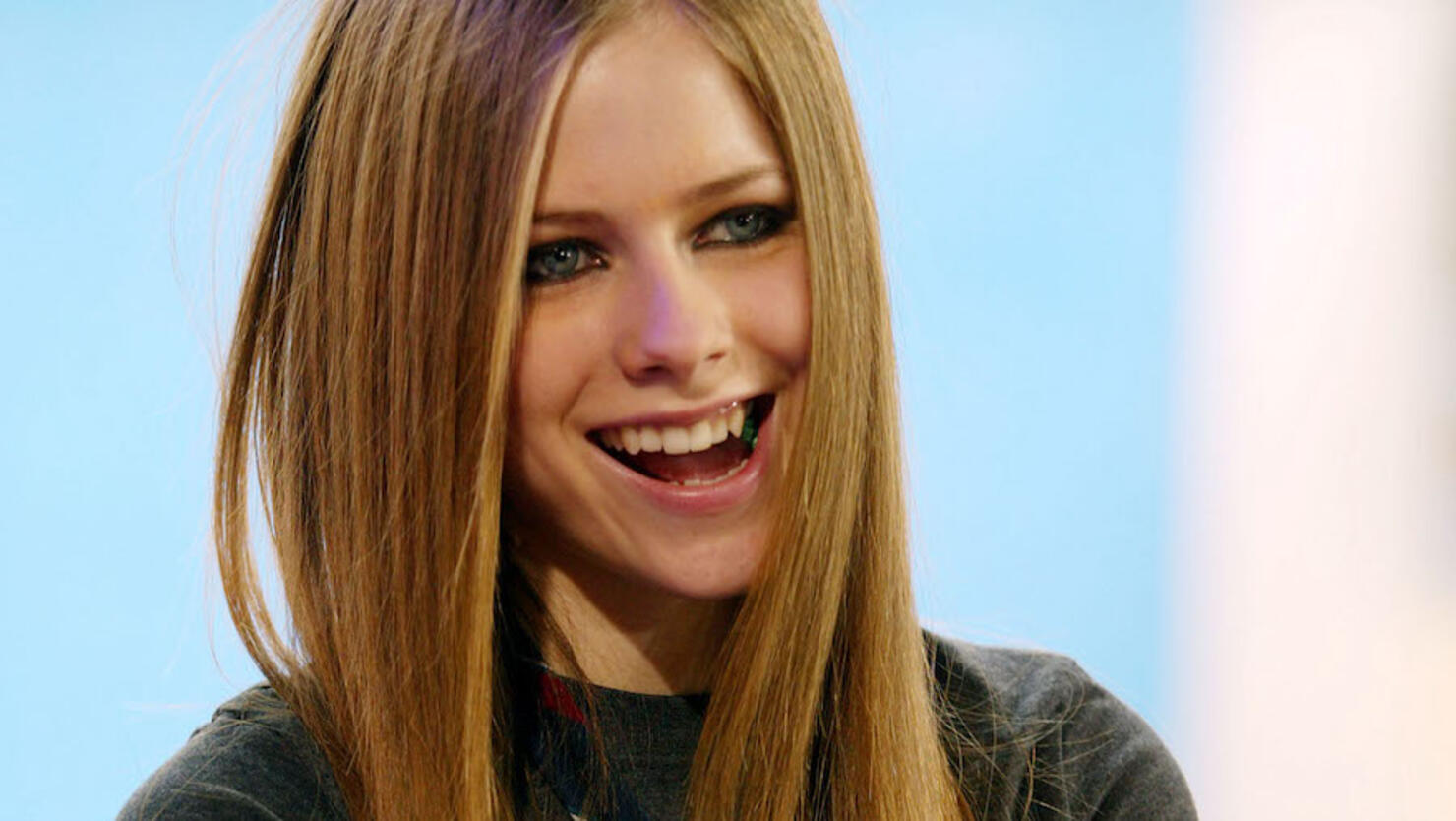 MTV TRL: Avril Lavigne