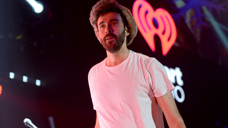 iHeartRadio 103.5 KISS FM Jingle Ball 2021 - Show