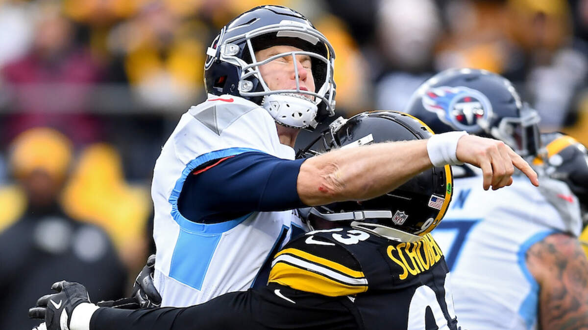 Watch: Titans pull pregame stunt on Steelers' logo