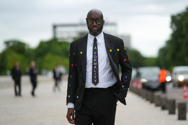 Street Style - Paris Fashion Week - Haute Couture Fall/Winter 2021/2022 : Day One