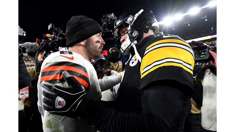 Cleveland Browns v Pittsburgh Steelers