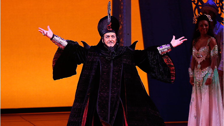 Jonathan Freeman, Jafar in 'Aladdin,' Hangs Up His Cobra Staff - The New  York Times