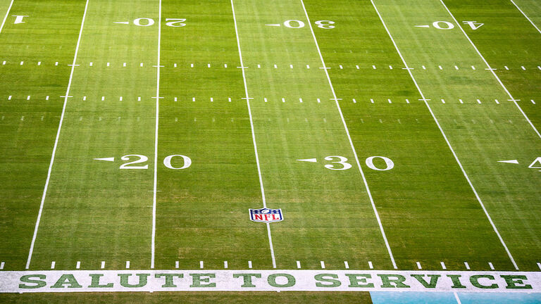 Los Angeles Rams v Miami Dolphins