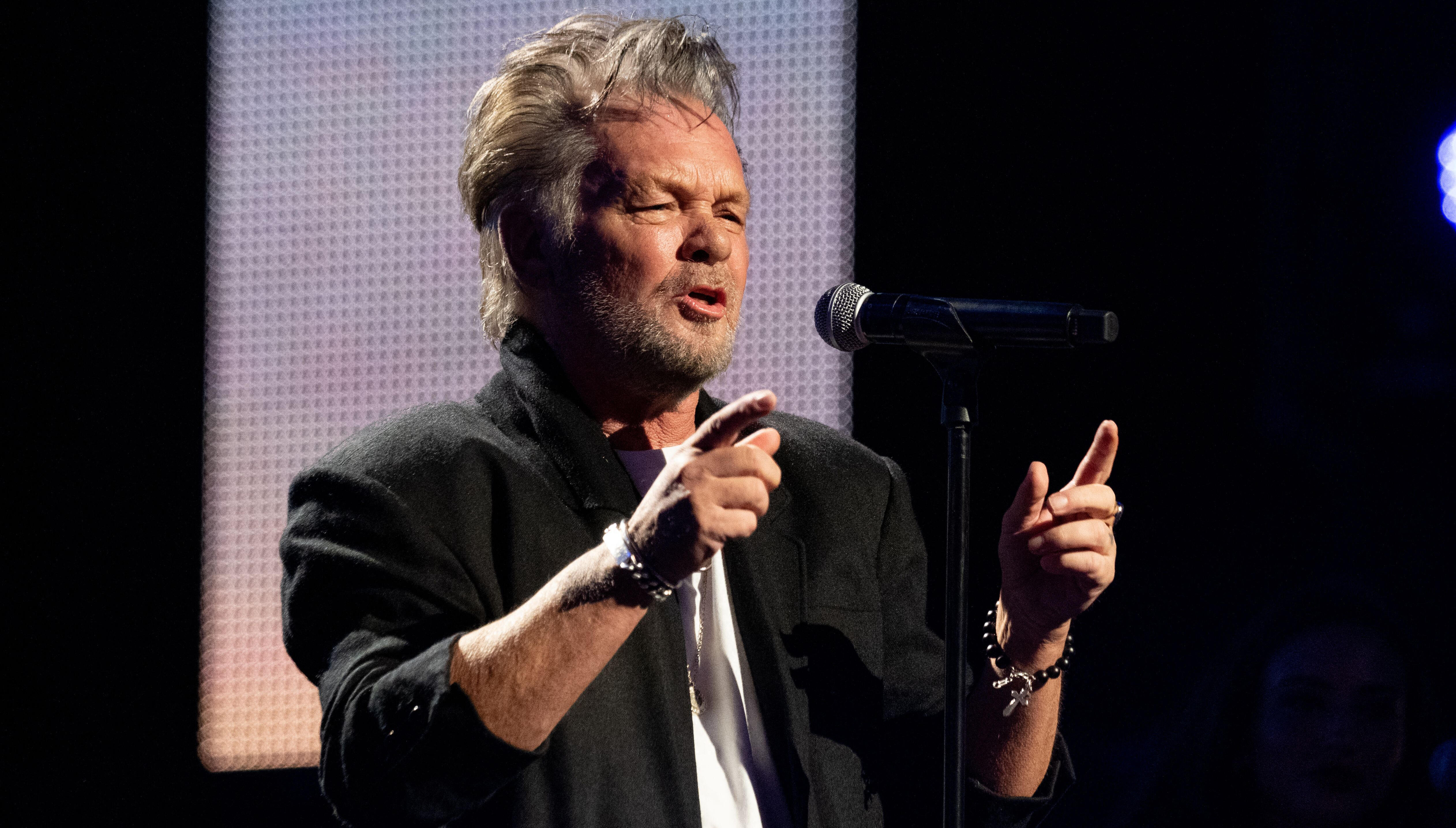 John Mellencamp Says Years Of Smoking Made Him Sound Like Louis 1559