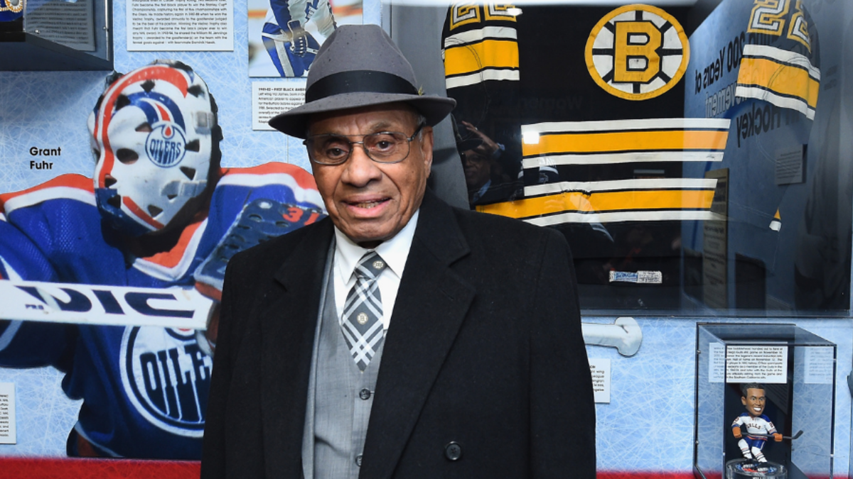Breaking NHL color barrier: Boston Bruins to retire Willie O'Ree's