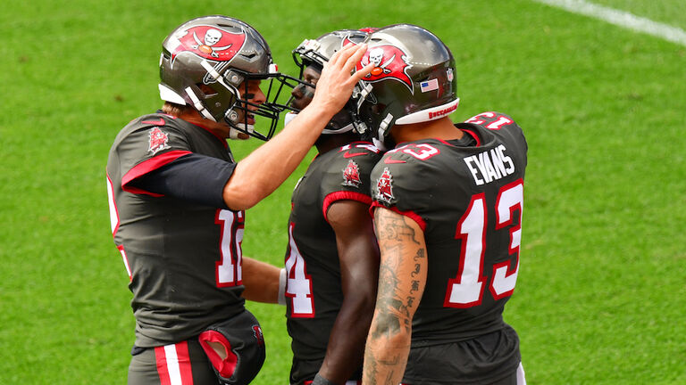 Denver Broncos, Tampa Bay Buccaneers,