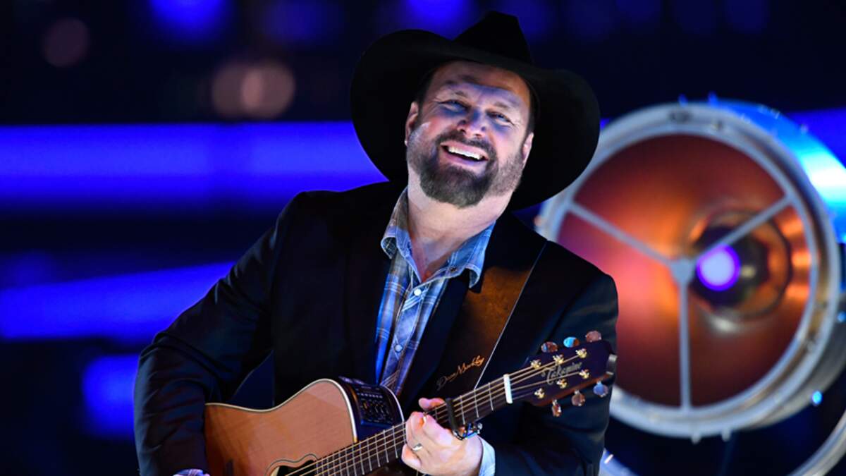 Garth Brooks Sets Summer 2022 Date For Gillette Stadium Concert