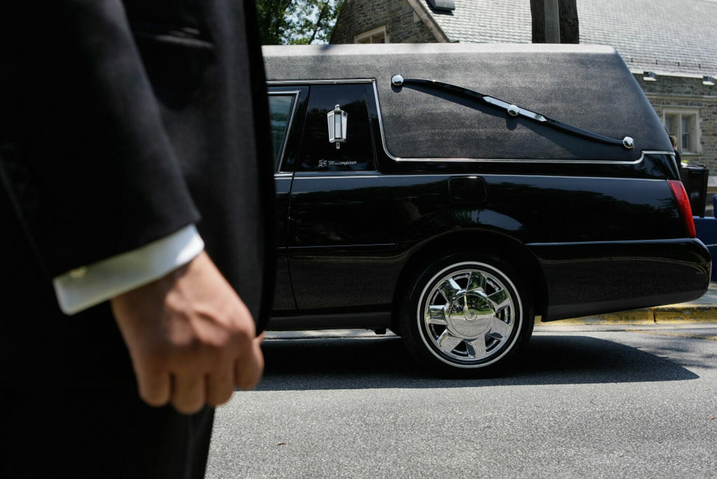 Woman Drives Hearse; Says It Helps Her Nap in Peace [VIDEO] | iHeart