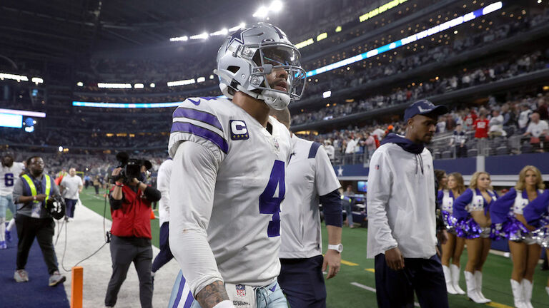 NFC Wild Card Playoffs - San Francisco 49ers v Dallas Cowboys