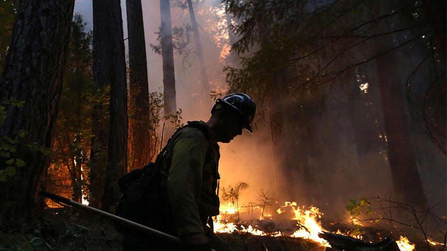 California Firefighters Gain Control Of Wildfire That Closed Scenic ...