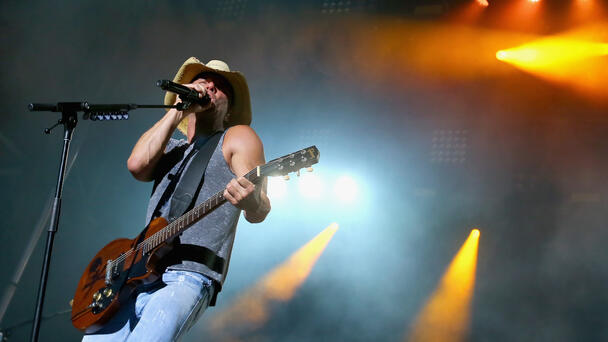 Kenny Chesney Says His New Single Is For 'Women Who Are Their Own Compass'