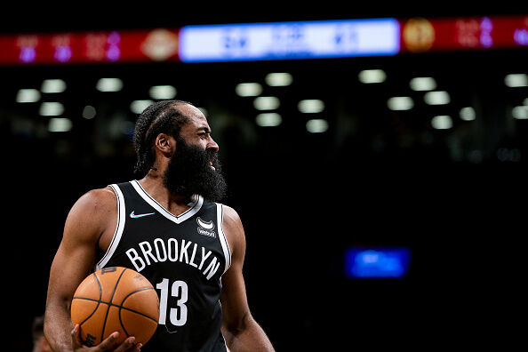 Los Angeles Lakers v Brooklyn Nets