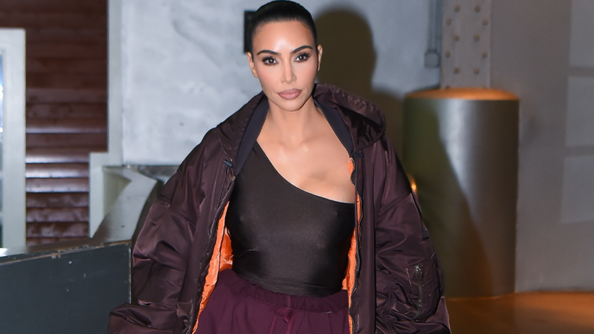 Kim Kardashian's Skim Underwear Brand Doubles Valuation to $3.2 Billion -  Bloomberg