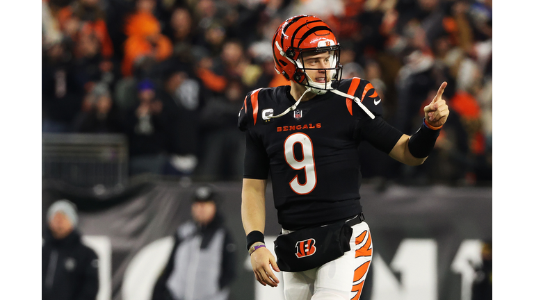 Joe Burrow's dad shares pic of the Bengals QB wearing a Chiefs helmet as a  child