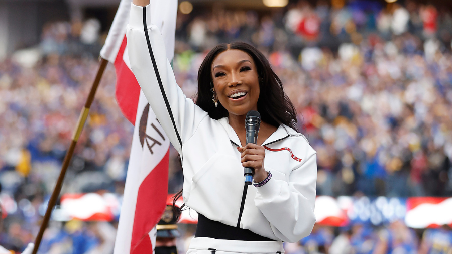 Brandy pays tribute to Whitney Houston's 1991 National Anthem