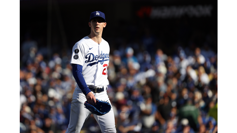 Championship Series - Atlanta Braves v Los Angeles Dodgers - Game Three