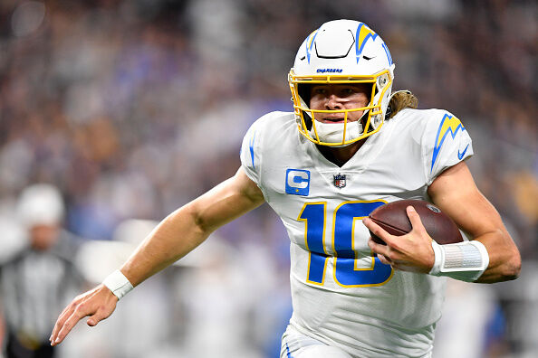 Los Angeles Chargers v Las Vegas Raiders