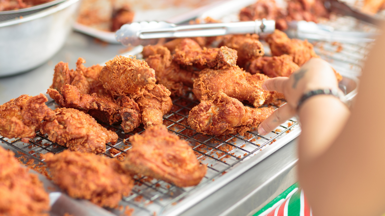 this-restaurant-has-the-best-fried-chicken-in-oklahoma-iheart