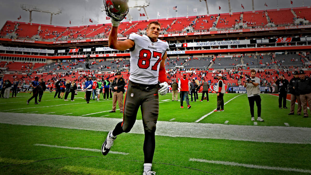 Rob Gronkowski says If I had to pick a quarterback, it'd be the young  buck, Joe Burrow