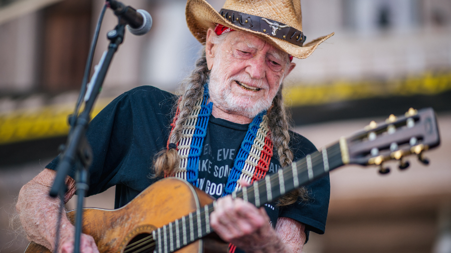 Willie Nelson Cancels Indoor Concerts See Which Dates iHeart