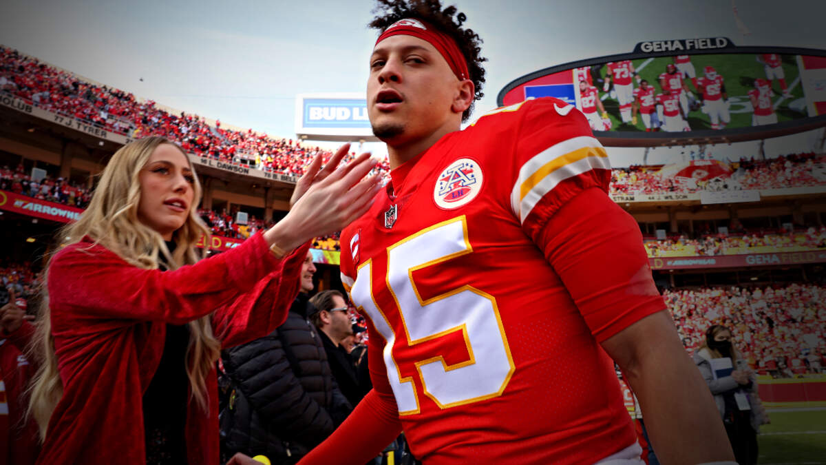 Report: Patrick Mahomes Didn't Ban Brother, Fiancee from Chiefs