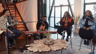 Jonathan McReynolds, Kierra Sheard Praise Him at iHeart's Living Black!