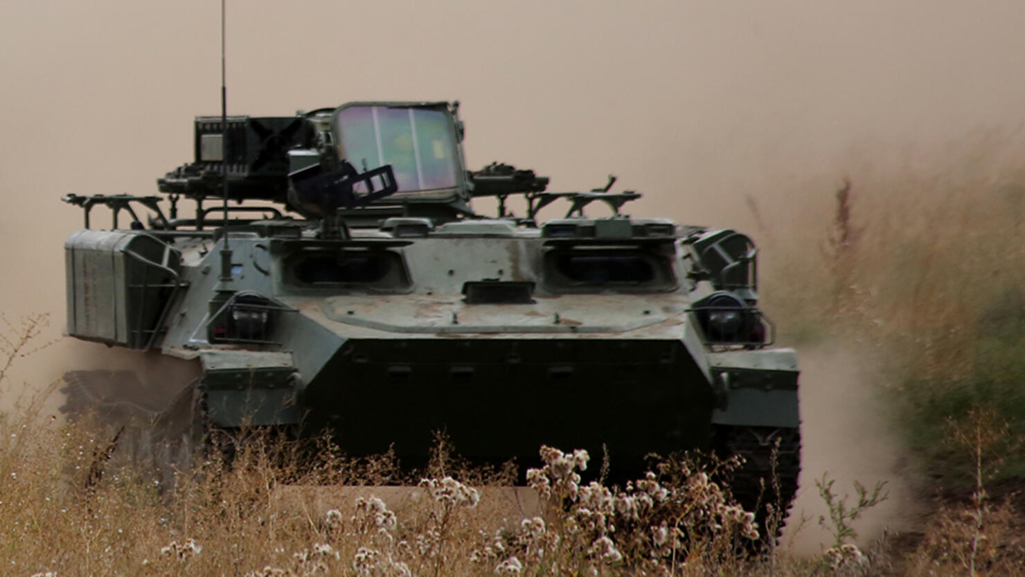 Military exercises in Donetsk People's Republic