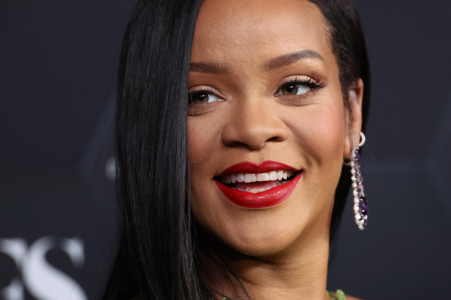Rihanna Celebrates Her Beauty Brands Fenty Beauty And Fenty Skin