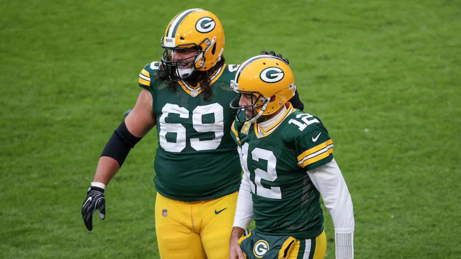 Aaron Rodgers Contract: Packers QB Amid Uncertain Offseason –