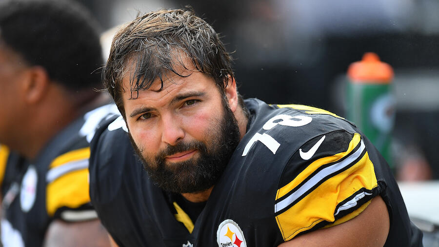 Steelers' Alejandro Villanueva donating proceeds from jersey sales to  military groups - ABC News