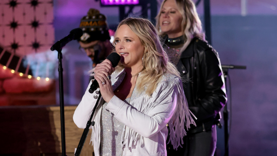 Here's What It Looks Like As Miranda Lambert Rehearses For Tour | iHeart