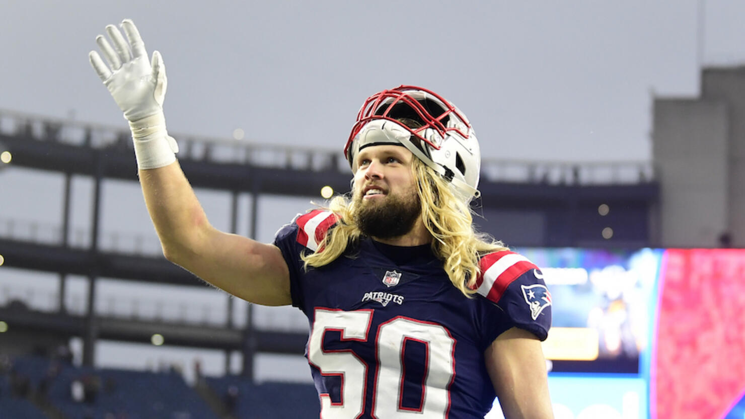 Patriots Trading Chase Winovich