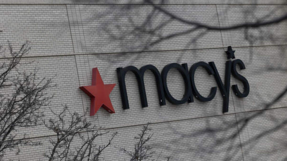 Macy's Oakbrook Center Mall employee claims he was forced to racially  profile shoppers; company denies allegations - ABC7 Chicago