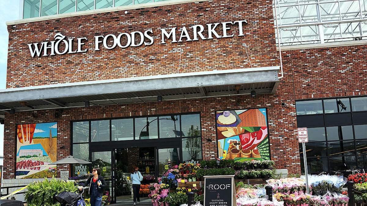 Whole Foods Self Checkout Comes to Sherman Oaks, KCRW