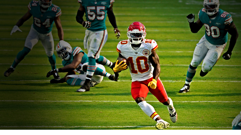 Tyreek Hill trade: Miami Dolphins and Kansas City Chiefs agree to