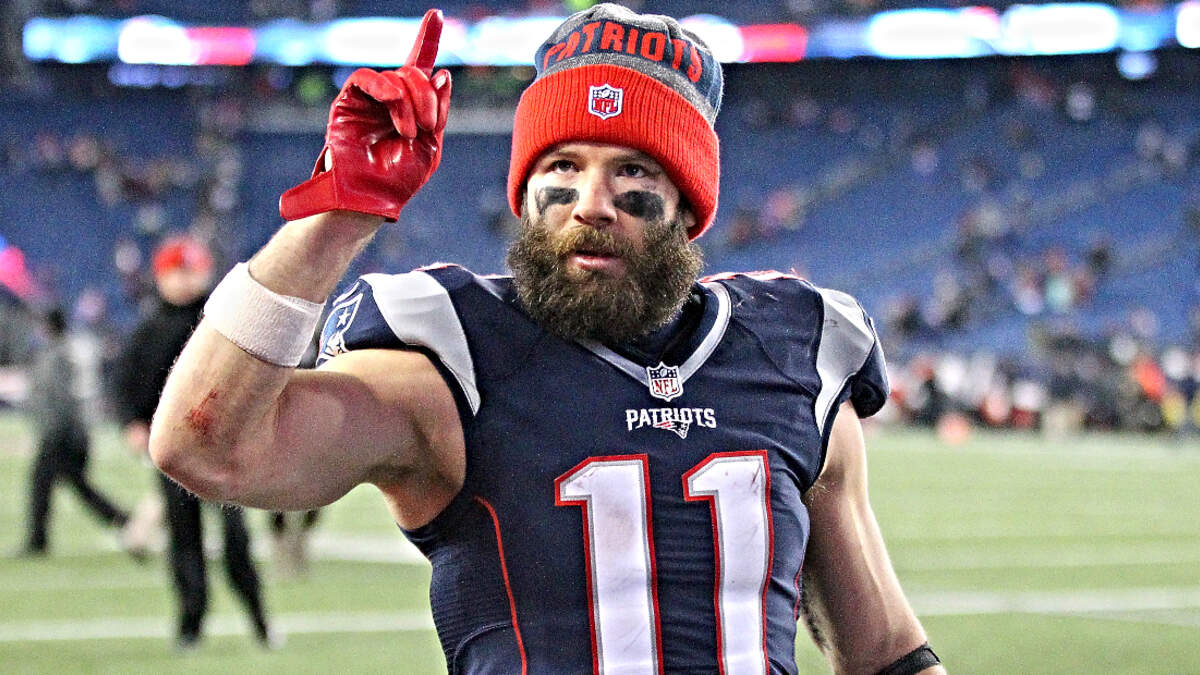 Tampa Bay Buccaneers: Pats' Edelman fools fans with April Fools joke