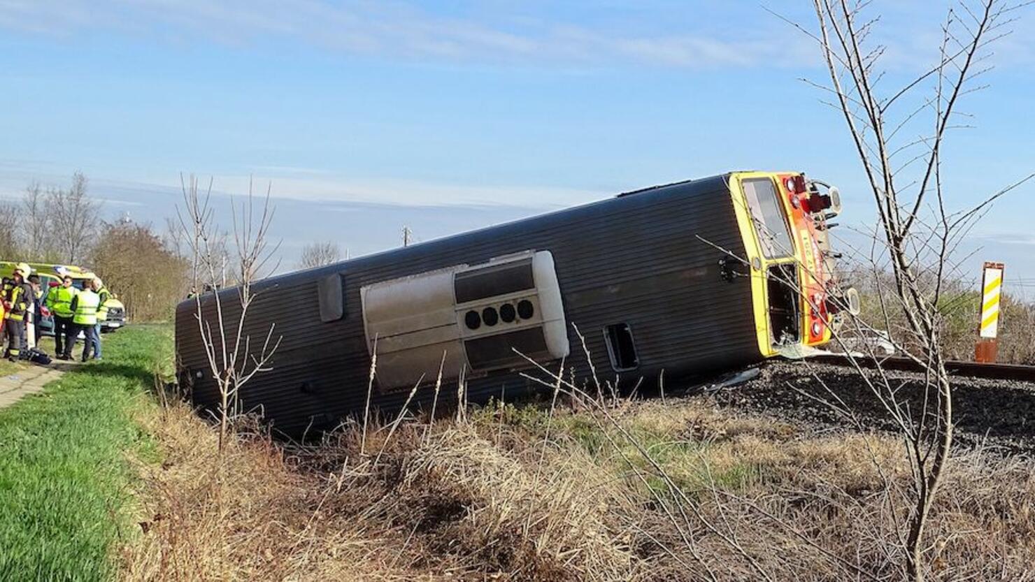 HUNGARY-TRAIN-ACCIDENT