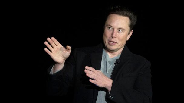 Elon Musk Tweets That He's 'Buying Manchester United,' Shares Spike