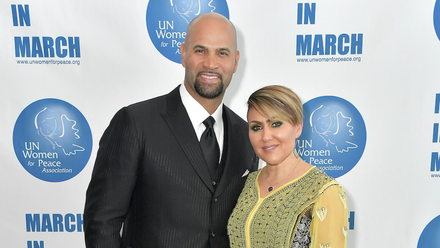 Wife's heartfelt post appears to spill Albert Pujols is retiring after 2021  season - The Boston Globe