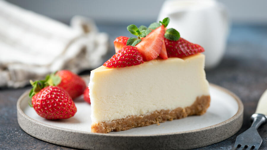 This Restaurant Has The Best Cheesecake In North Carolina | iHeart