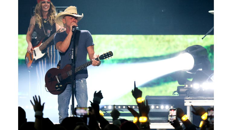 2022 CMT Music Awards - Show