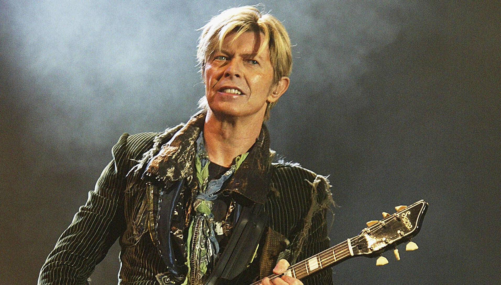 Дэвид боуи. Дэвид Боуи фото. David Bowie 2008. David Bowie 2007.