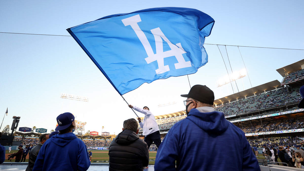 Dodgers showcase new center field plaza, pavilion renovations